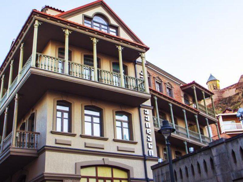 079F33A0C380A4D3A81162926517B634