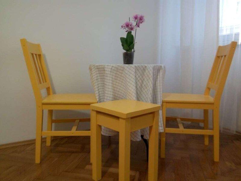 AD16030B0B80A5CBF5ACF2BA7CD6BED8