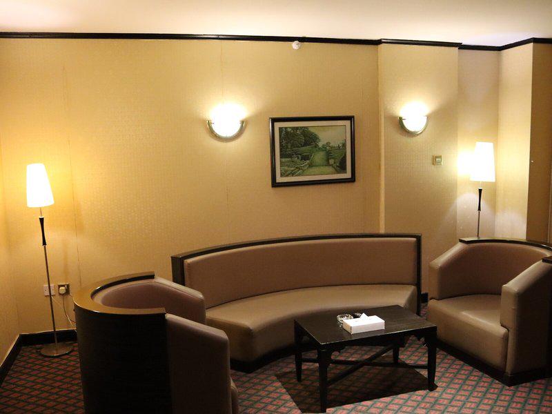 805512BBFEF340CFBF5AD9A5F0D14D86