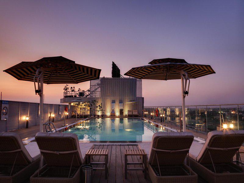 5613B62AEA59A8D04535F46D24D5E9AE