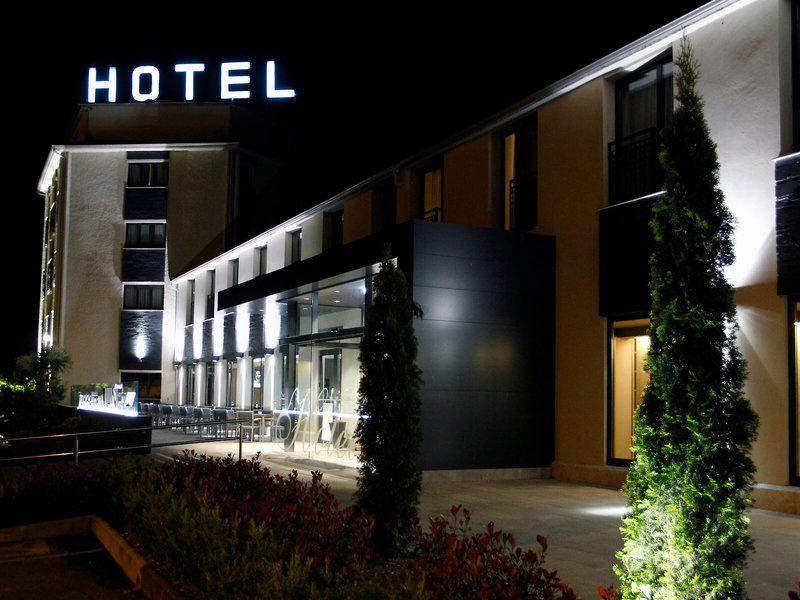 F5E873DBF434CF2ADB5A985544EE8DEF