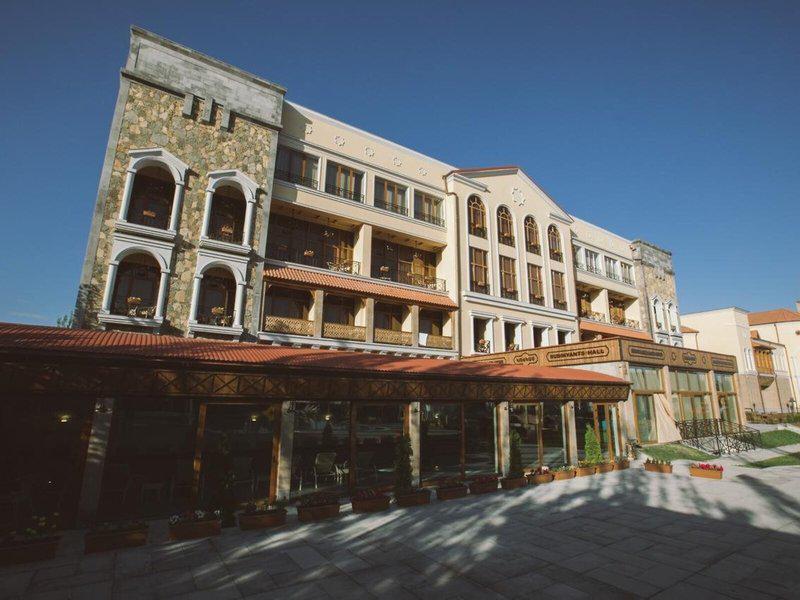 76F5B48865888EF3B260893C24142A89