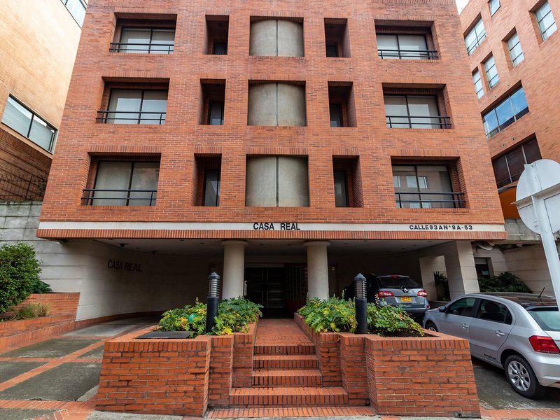 9B75B4F2DF6B340563B2BDEECB31D129