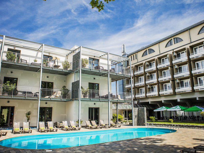 0B931E2470364F2C319070A6F0D18C89