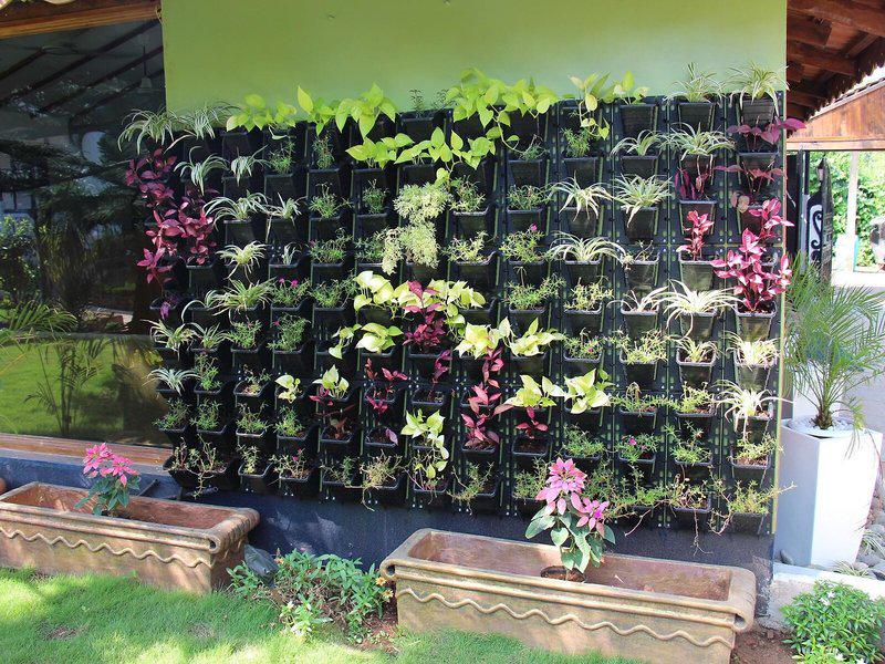 F86338E5150EF0BE0D9B3AC2BAE90351