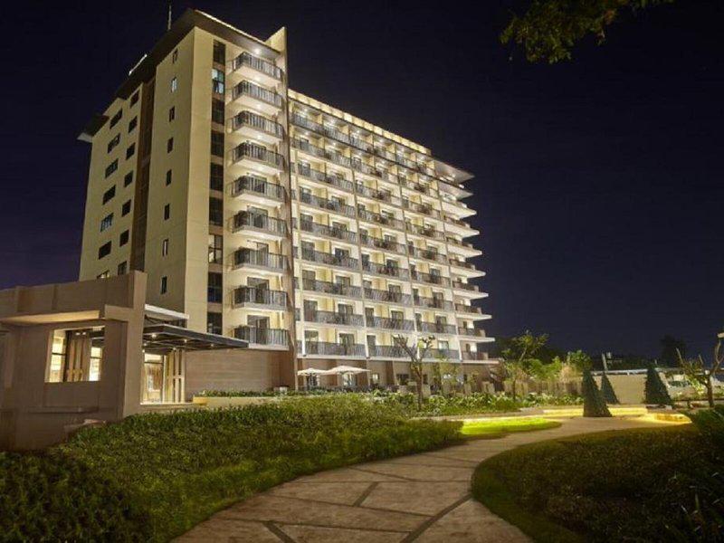 51FA0405A65CE1FF50E55CA94549C018