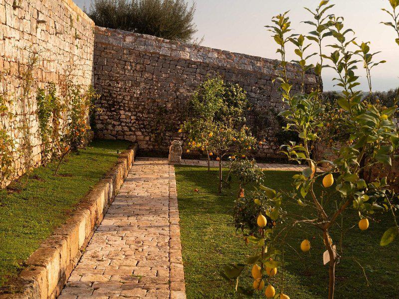 C64ADD95837EF4D479E8025E4A3B94C3