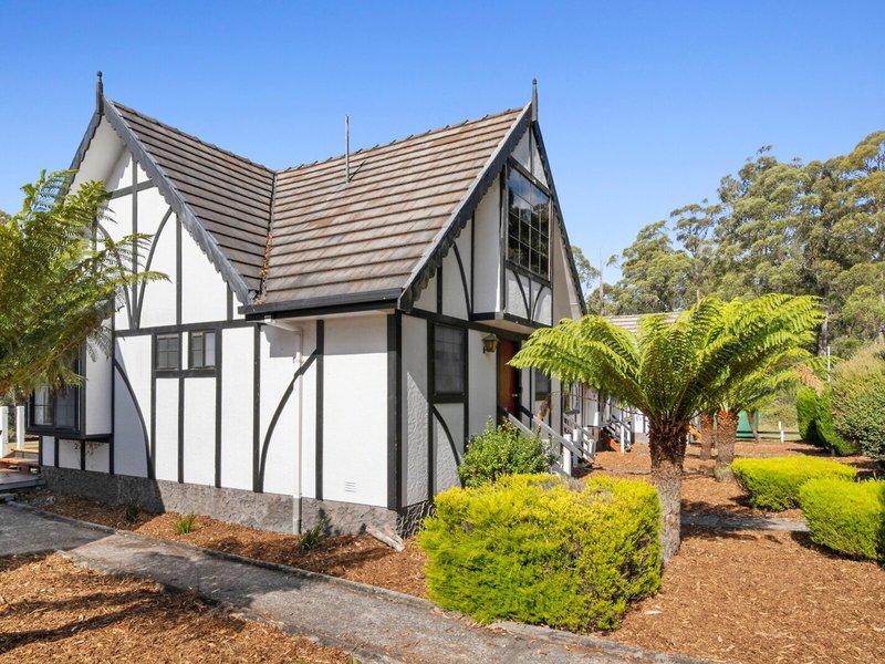 4EEC43DCB548D983A3EBE984C4A1B1D8