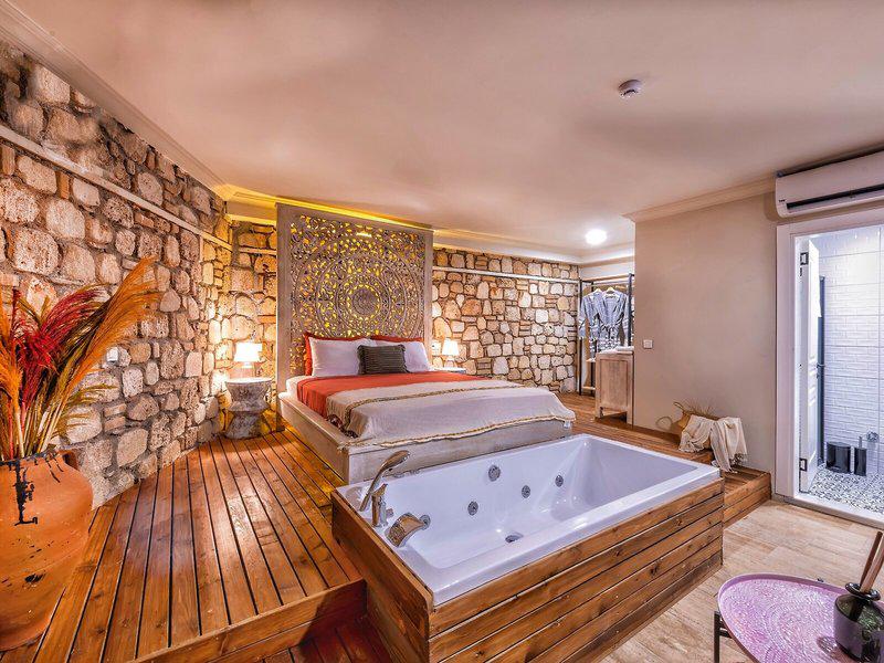 0E81E51D14B1295E8C54751B8012D0BD