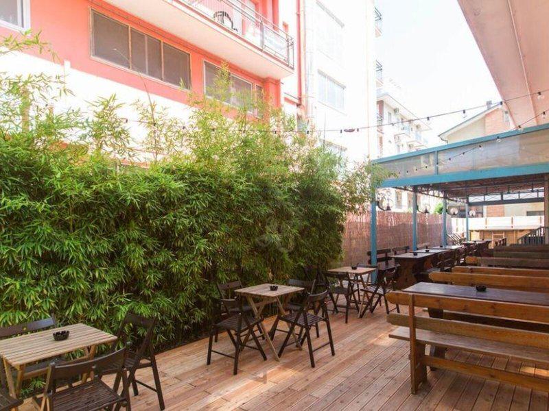 F4CD8B28AF3426422BF604005A2F539E