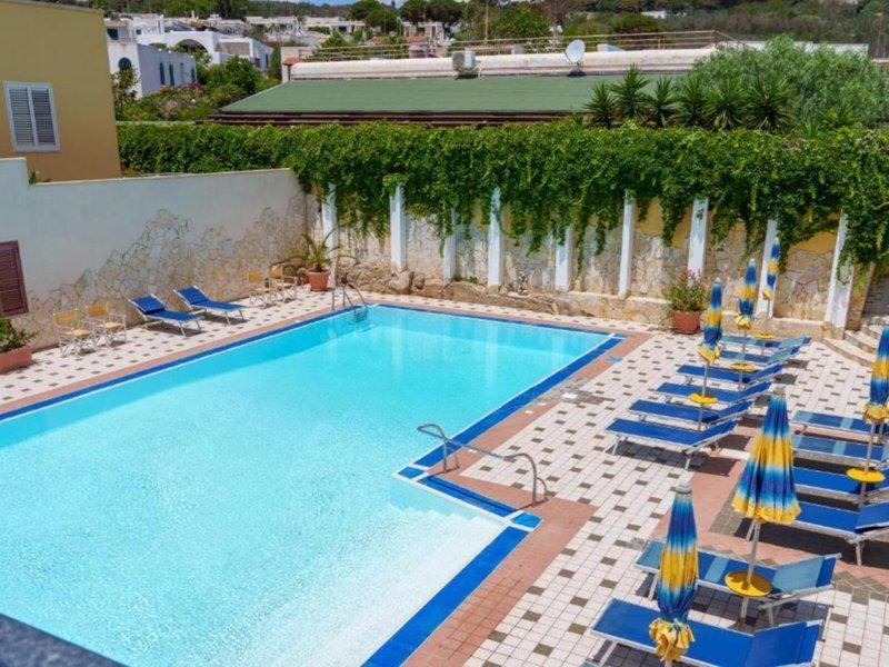 4D7A81A1BFA76981545CFA1D18950838