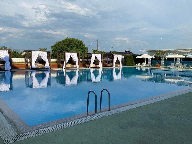 7FC8B5F90272BDCC8606429F1A0430F4