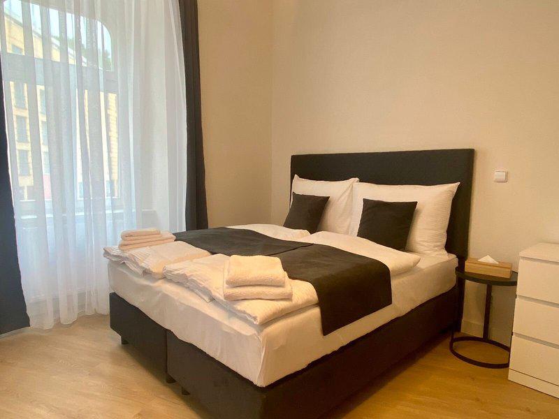 86672E3B5085C12D806DF81BF2A43F4B