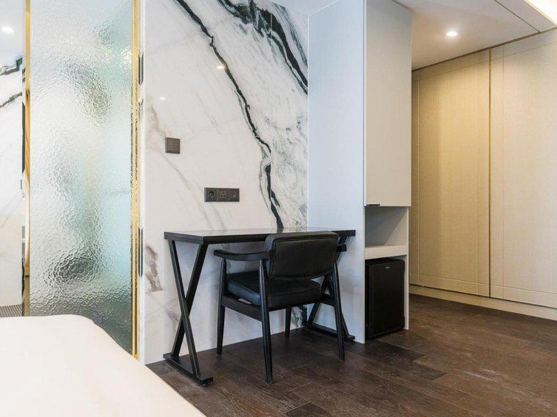 82B3B3AB9C1561312BA49BD78CAD3BE0