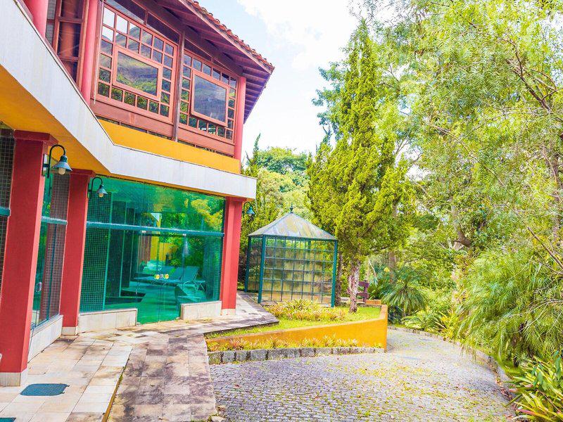 DB42894FBBA973C88F97C94883C8810E