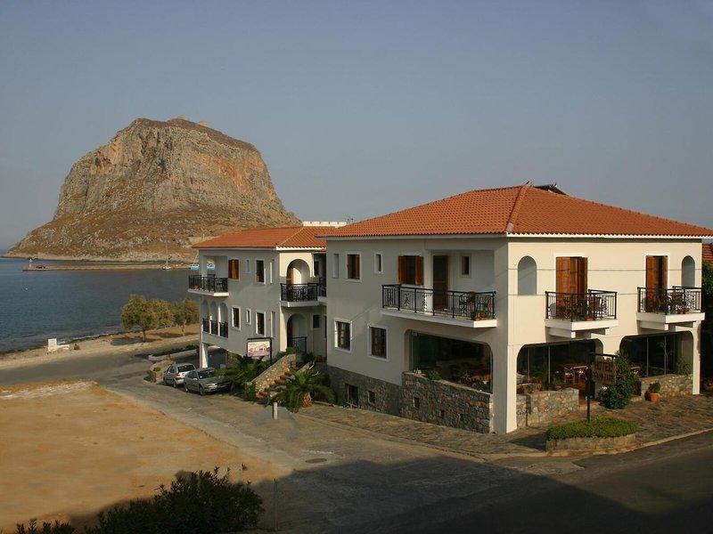 DE194ADEF09B46F41B7BE8D62514612B