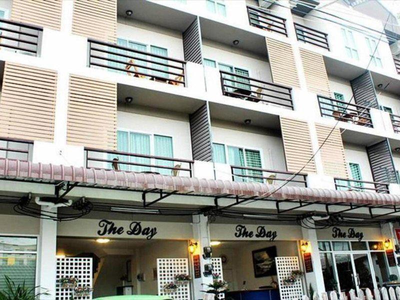 6E2513F15B227A5588CAA146C6B242BB