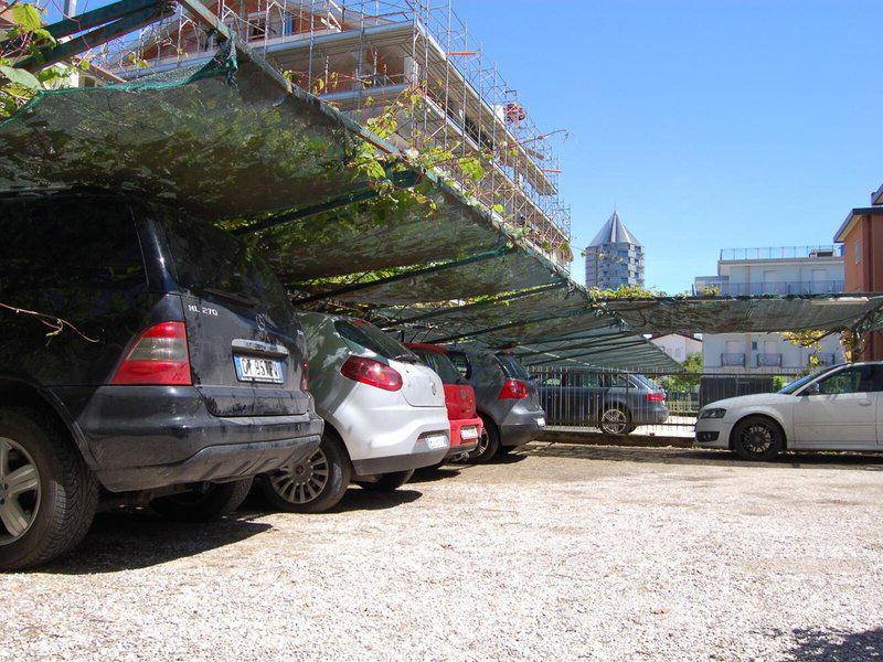 2228B9297B7391A8859CF6CFB50DA026