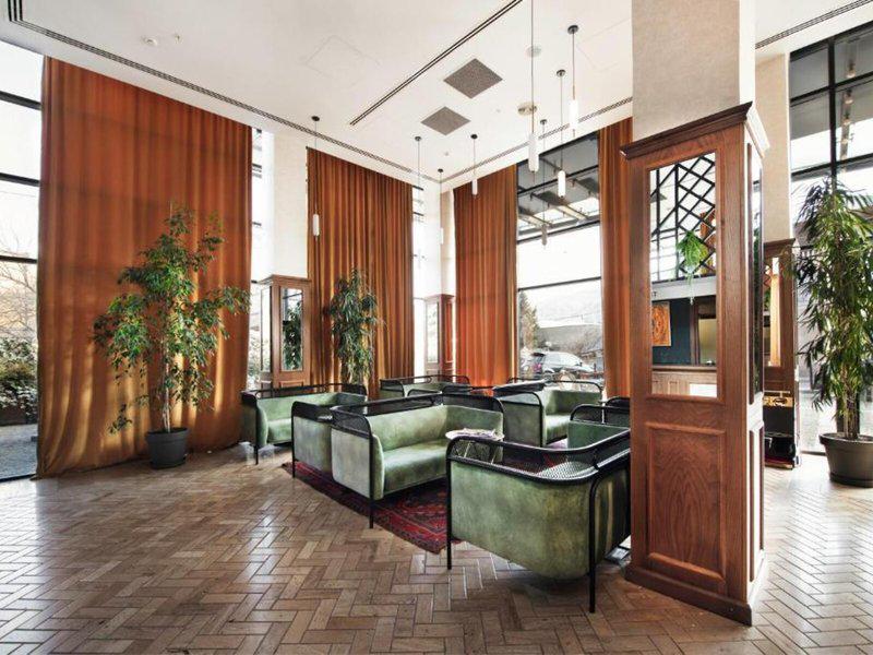 F62A6FA69687E94264017BBFBA66E775