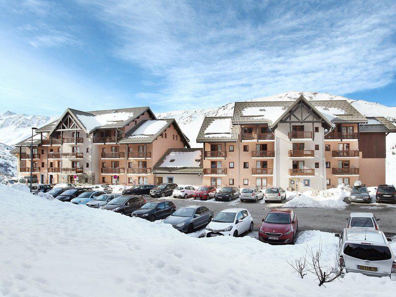 AAE448B7128D0EEADB19BC80F9C333BD