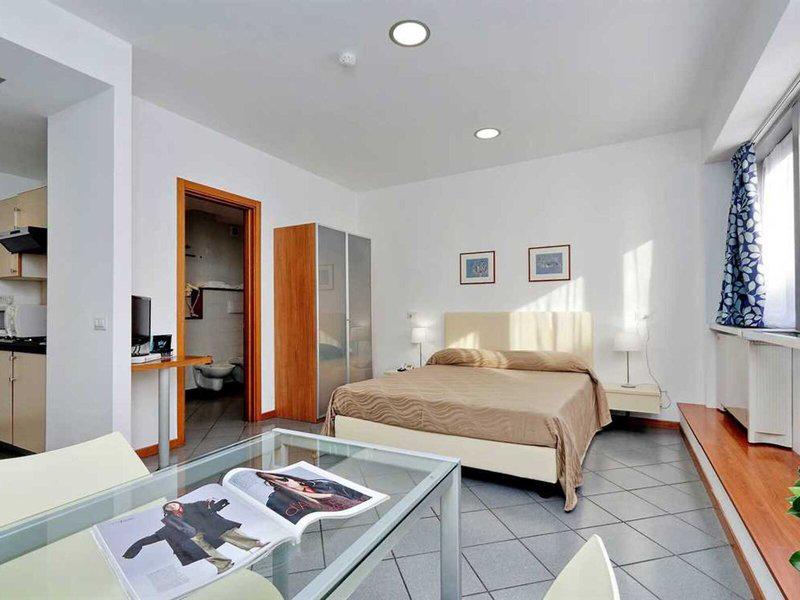 DF60DFDD418C3C3E759636690D1F52F9