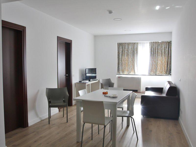 17021C5513408906428E816EE490CF7D