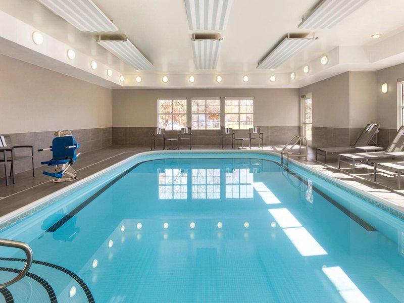 B8BF2CC33D04437047C38D7B3DB3BC68