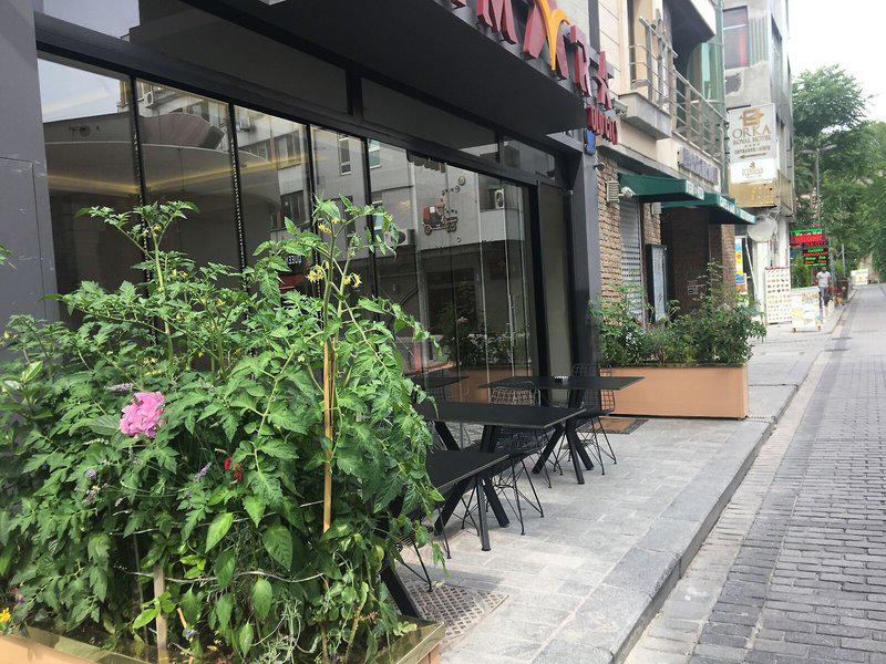 DE9130A158E73CEC46B3F32F8AA5B84E