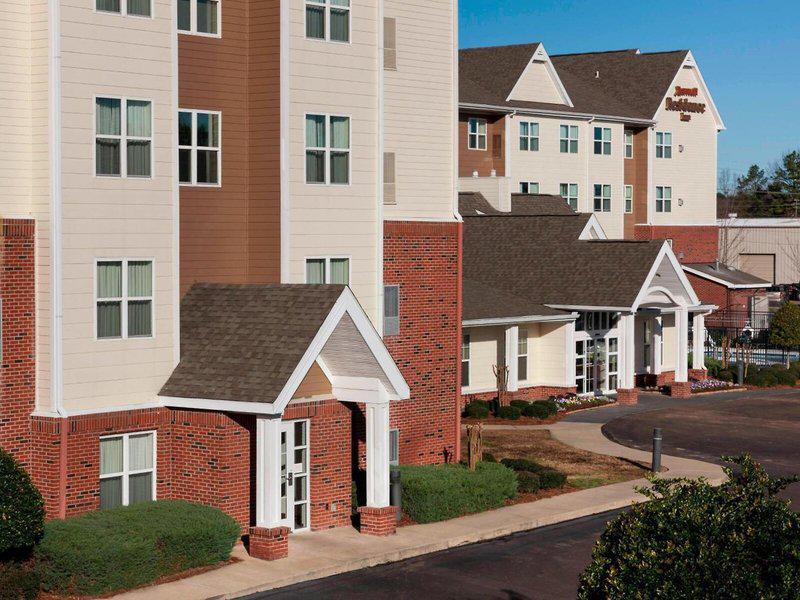 AC052823112D81C62D8F9AAF96043478