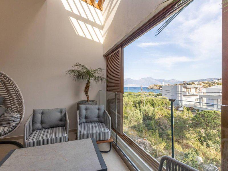 E5EF4CA4F9512AED55B99608CC17E4BA