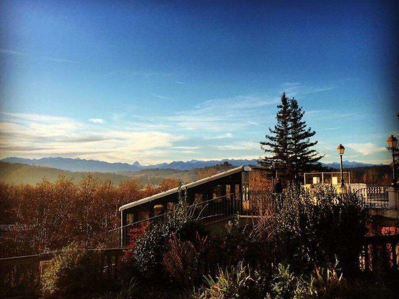 933DA65B6CA626B97EB7C2DF73C6A141