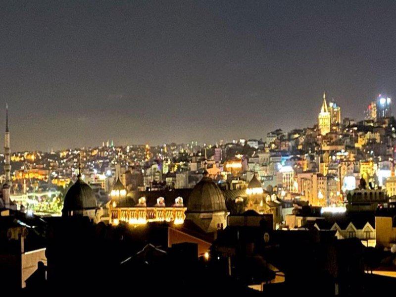 DCB005DEA3F7E826F288EA9F03AFEA4B