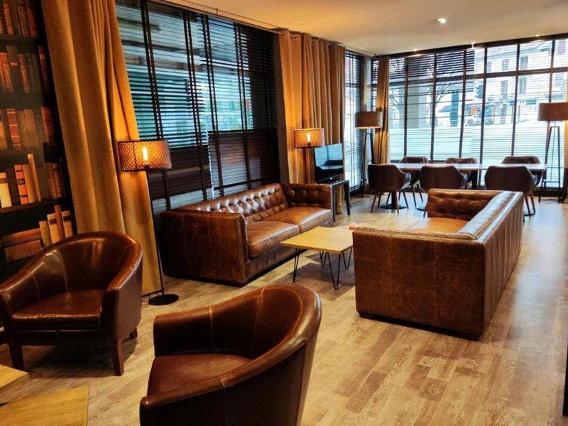 68CE29F949F2DE73E9BB27949A3EE136