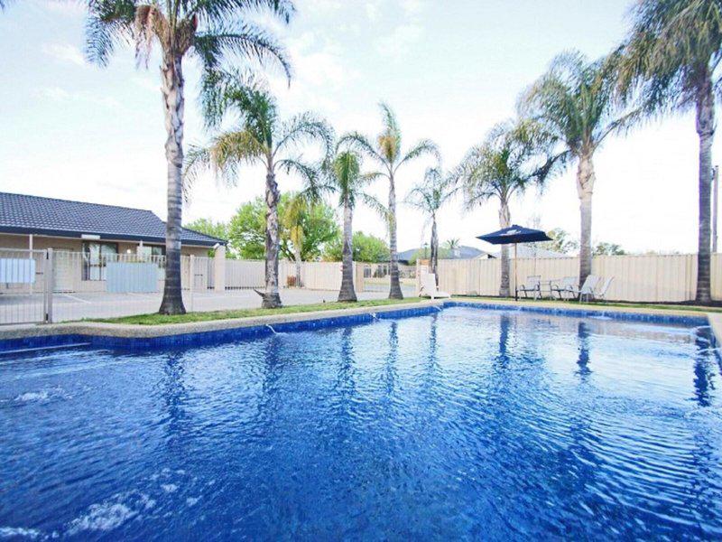 05303C1B55F4E77FC431EAB127761A6E