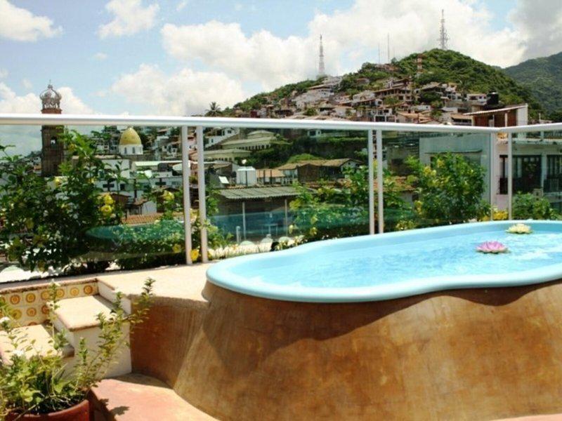 90D79869DDB181EE8B8BBE74890EC550