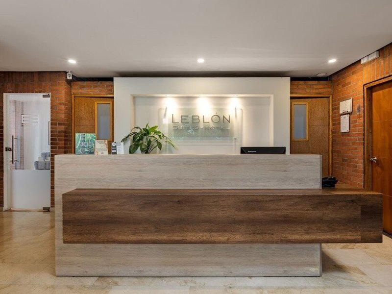 75C3C0965BEA8B1BEBA0EBDC4754DE11