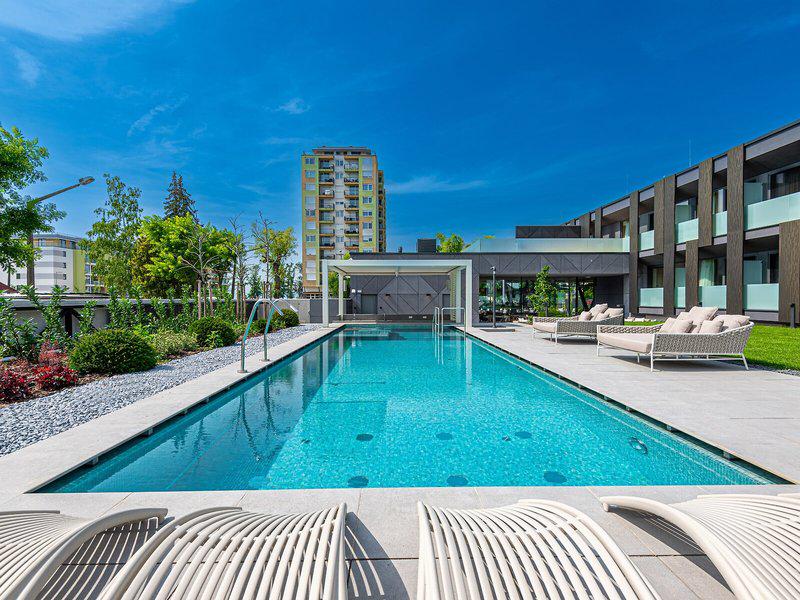 70A5E17478D51CDD18F0D591BFAE39AB