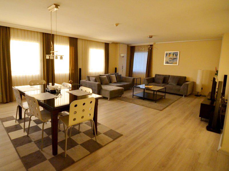 D36131D0AE79FBCC21F708003070EF28