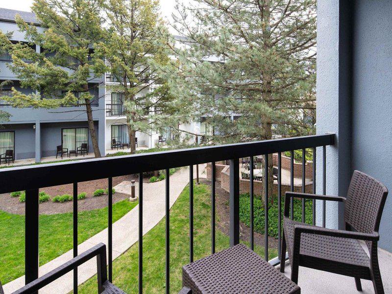 51682670EC6D411D14587FC433AFBA55