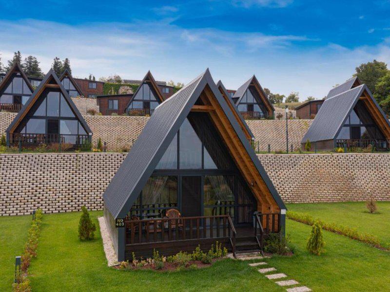 EF9925C9265F4DB418DE7D3038B06D1E