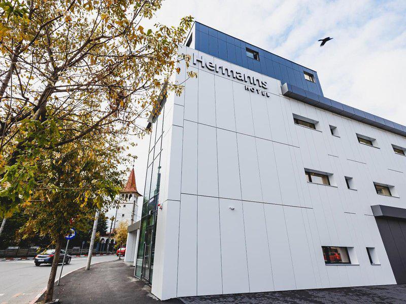 E92975AECDBDB58BB7B40F9D5AD87B8A