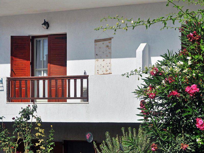 763960E1F0D82ED48E3398766872E94B