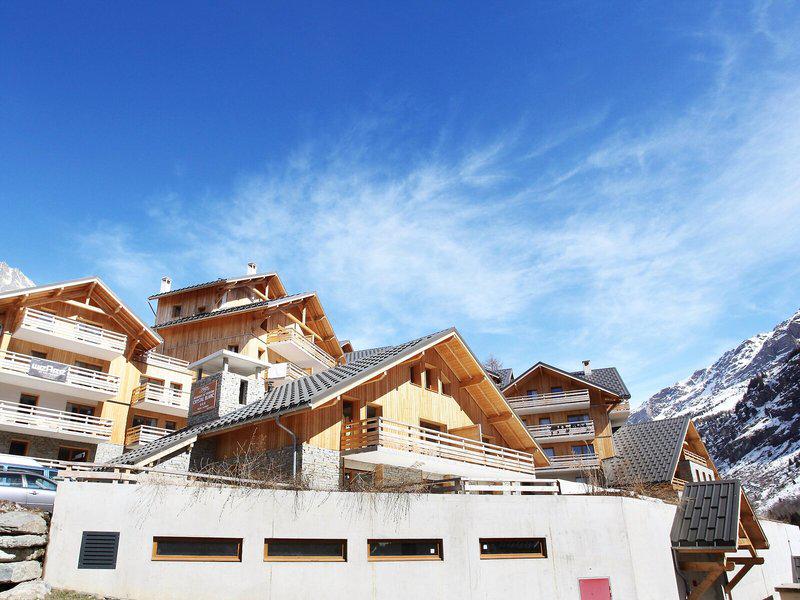 01B154AC6EF63D6A66E86BBF4A49EA7E