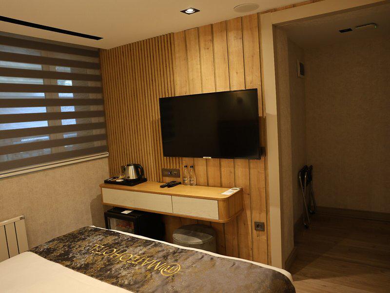 618648C520A25E2303489046E9568C35