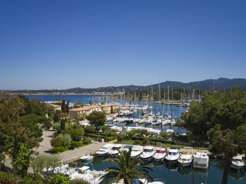 413D2E28656822AB3D87E4AABF8BEFC5