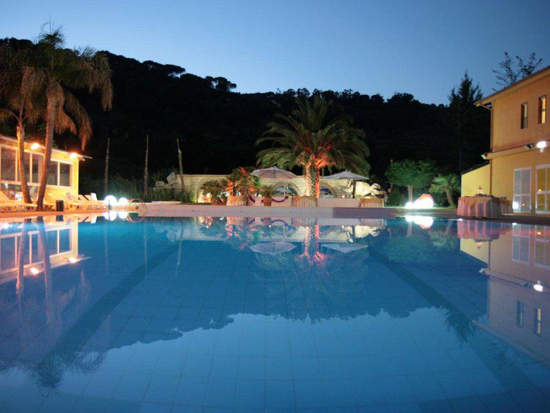 049AD042182DD8A90E830A22D707A890