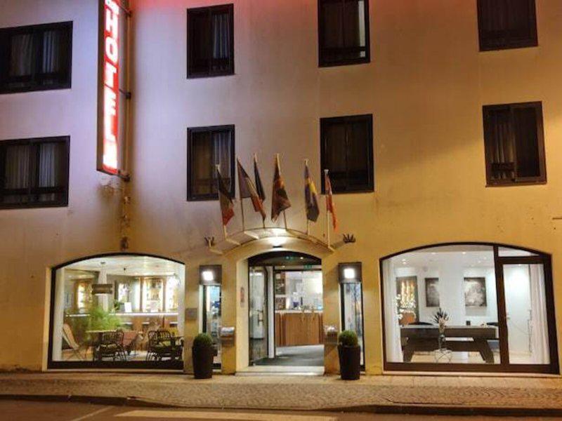 A096E6B82B1555CEEB90BBBD75FFD609