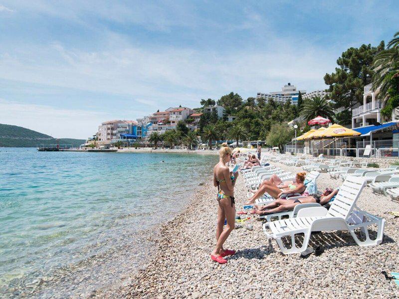 4AF405B6F2D566F5E8212F8A901D5078