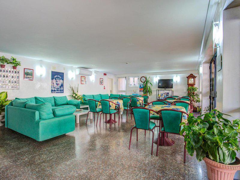 BF31C39E21FFCDEBB947B61ED1327DE7