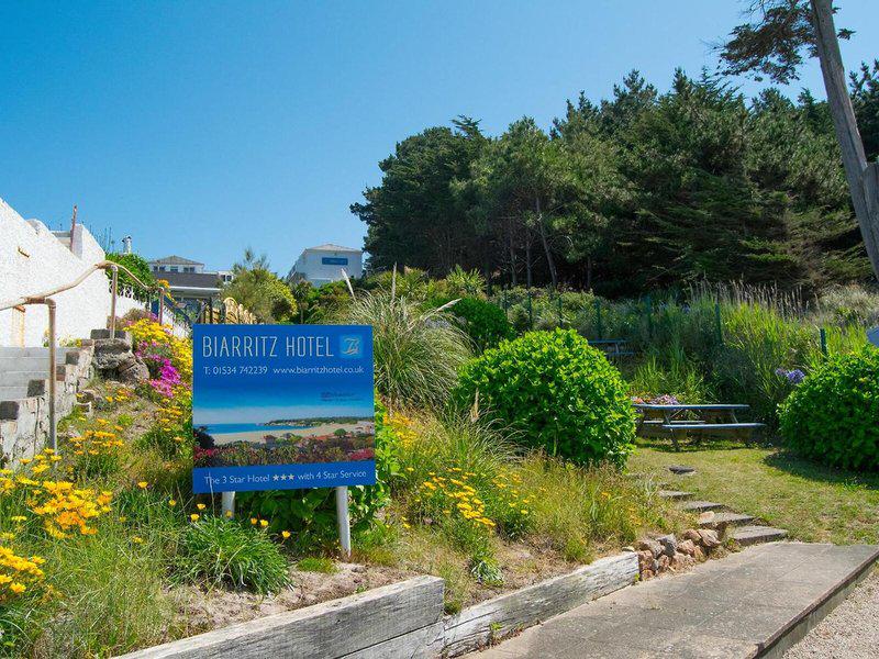 8B12F792A1F15C02CC5E56E181B9E18C